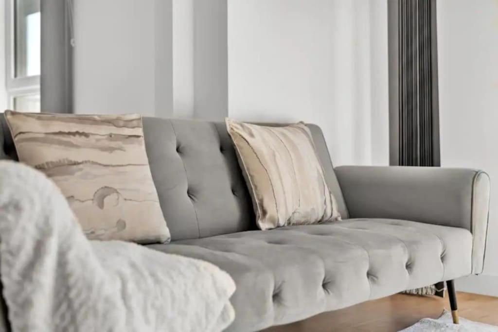 דירות לונדון Deluxe 1 Bed In Colindale Wembley With Freewifitv מראה חיצוני תמונה